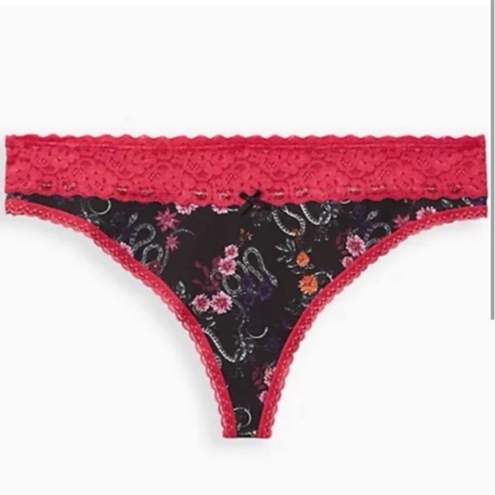Torrid Wide Lace Trim Black Cotton Floral Garden Snake Print Thong NWT